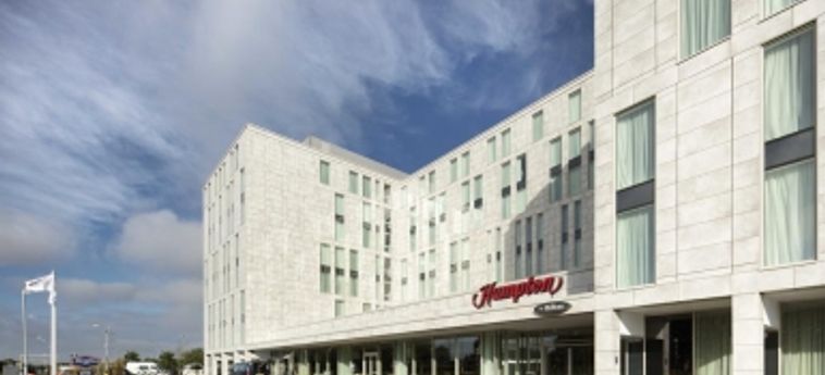 Hotel Hampton By Hilton London Stansted Airport:  LONDRA - AEROPORTO STANSTED