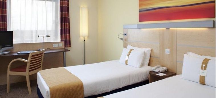 Hotel Holiday Inn Express London - Newbury Park:  LONDRES