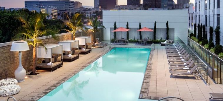Hotel Courtyard By Marriott Los Angeles L.a. Live:  LOS ANGELES (CA)