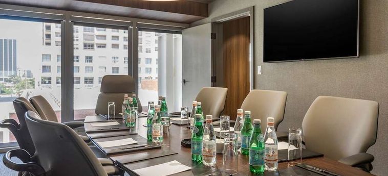 Omni Los Angeles Hotel At California Plaza Los Angeles (Ca) : Photo 