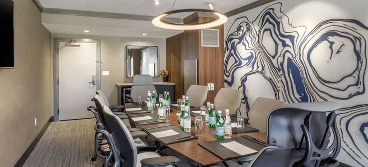 Omni Los Angeles Hotel At California Plaza Los Angeles (Ca) : Photo 