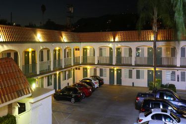 Hotel Dunes Inn - Sunset:  LOS ANGELES (CA)