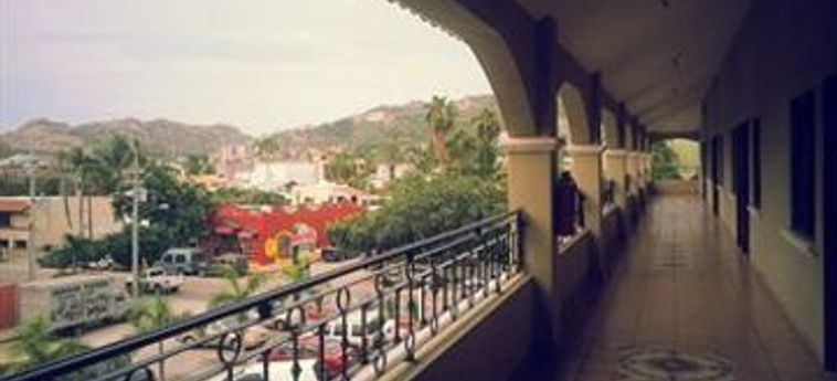 Hotel Plaza Los Arcos:  LOS CABOS