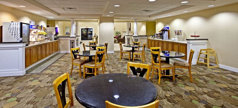 Hotel Holiday Inn Express & Suites Louisville East:  LOUISVILLE (KY)