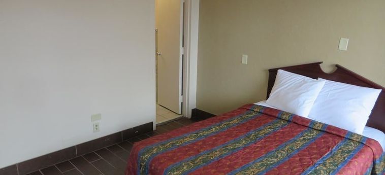 Hotel Budgetel Inn &Amp; Suites:  LOUISVILLE (KY)