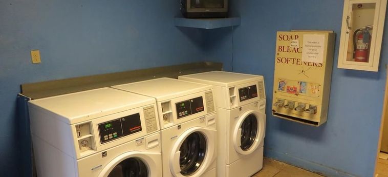 Hotel Budgetel Inn &Amp; Suites Louisville (Ky): Photo 