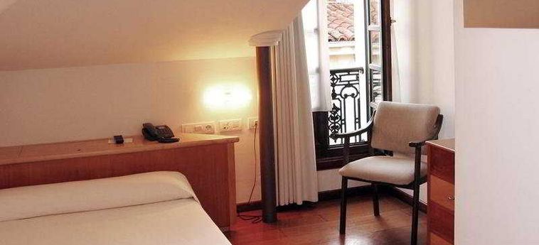 Hotel La Plaza:  LUANCO