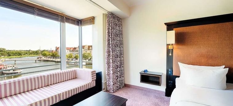 Radisson Blu Senator Hotel, Lubeck:  LUBECA