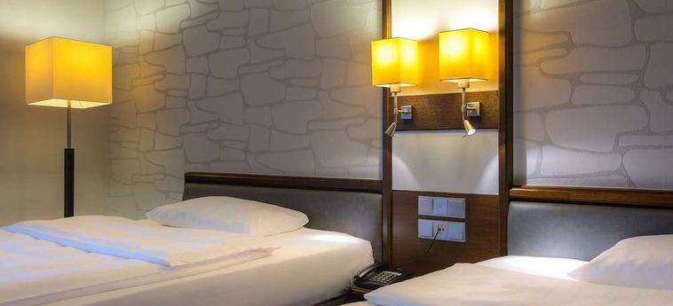 Hotel Park Inn By Radisson Lübeck:  LUBECA