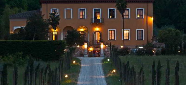 Hotel Villa Cheli:  LUCCA