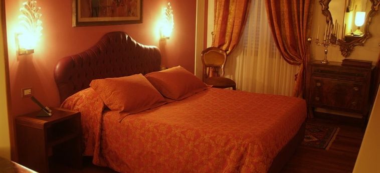 Hotel The Tuscanian:  LUCCA
