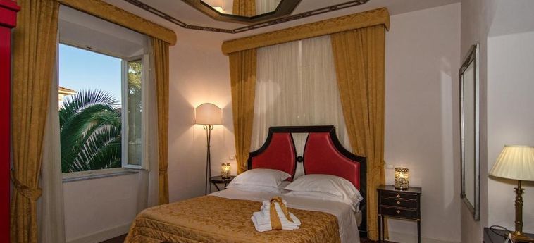 Hotel Lucca In Azzurro Maison De Charme:  LUCQUES