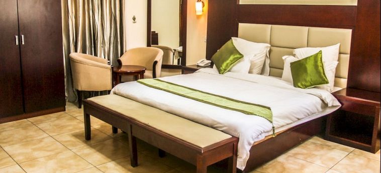 Chamba Valley Exotic Hotel:  LUSAKA
