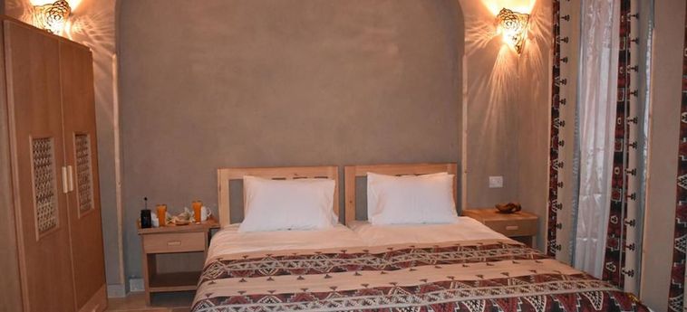 Embrace Hotel Luxor: Foto 