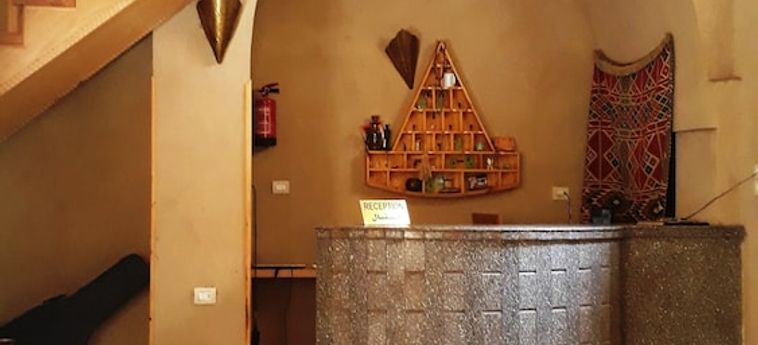 Embrace Hotel Luxor: Foto 