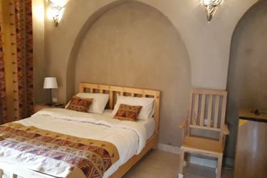 Embrace Hotel Luxor: Photo 