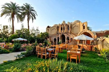 Embrace Hotel Luxor: Photo 