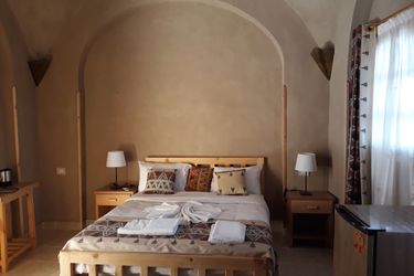 Embrace Hotel Luxor: Photo 