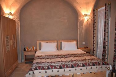 Embrace Hotel Luxor: Photo 