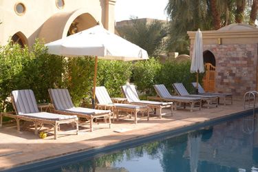 Embrace Hotel Luxor: Photo 