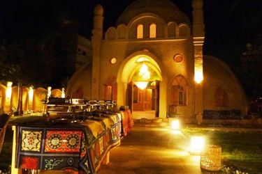 Embrace Hotel Luxor: Photo 