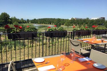 Hotel Doubletree By Hilton Lyon Eurexpo Lyon: Photo 