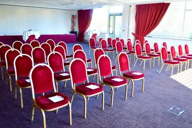 Hotel Doubletree By Hilton Lyon Eurexpo Lyon: Photo 