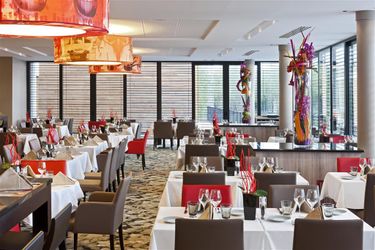 Hotel Doubletree By Hilton Lyon Eurexpo Lyon: Photo 