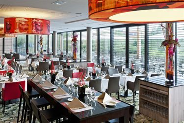 Hotel Doubletree By Hilton Lyon Eurexpo Lyon: Photo 