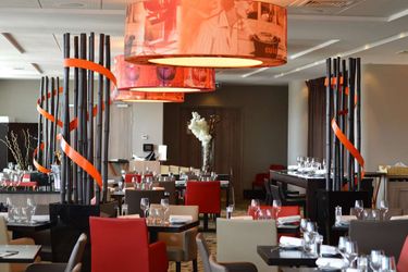 Hotel Doubletree By Hilton Lyon Eurexpo Lyon: Photo 