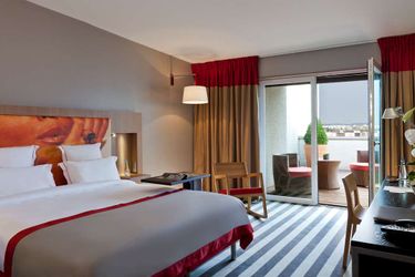 Hotel Doubletree By Hilton Lyon Eurexpo Lyon: Photo 