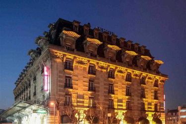 Hotel Mercure Lyon Centre Chateau Perrache:  LYON