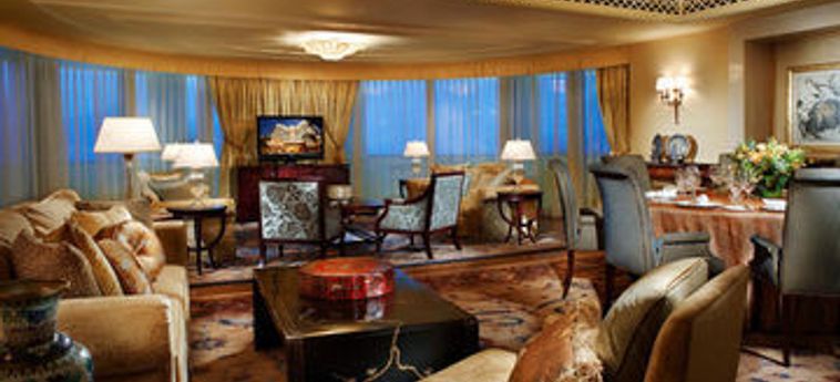 Four Seasons Hotel Macau Cotai Strip:  MACAO