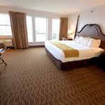 CROWN CHOICE INN & SUITES LAKEVIEW & WATERPARK 3 Stars
