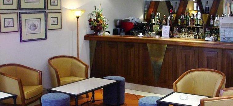 Hotel The Lounge @ Santa Catarina:  MADEIRA