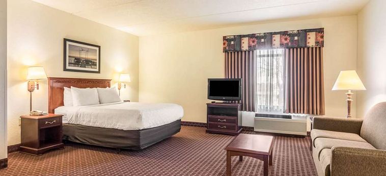 Hotel Clarion Suites Central:  MADISON (WI)