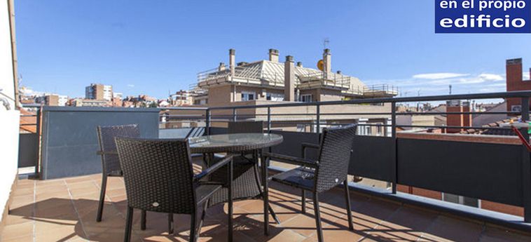 Hotel Apartamentos Cuatro Torres:  MADRID