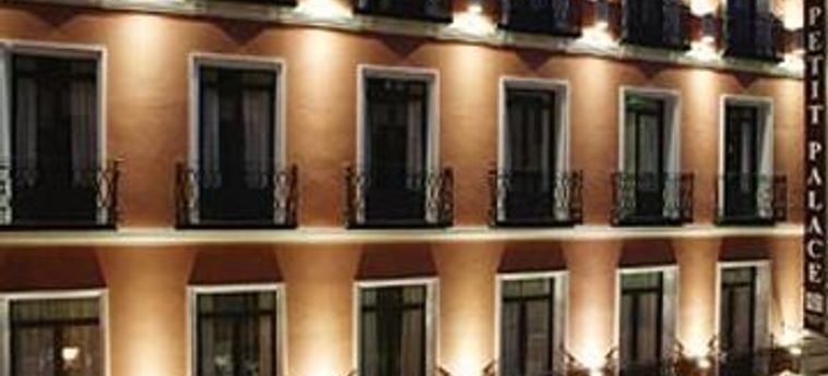 Hotel Petit Palace Tres Cruces:  MADRID