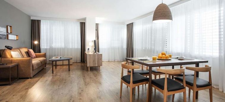 Hotel Pierre &Amp; Vacances Madrid Eurobuilding 2:  MADRID