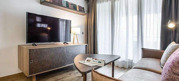 Hotel Pierre &Amp; Vacances Madrid Eurobuilding 2:  MADRID