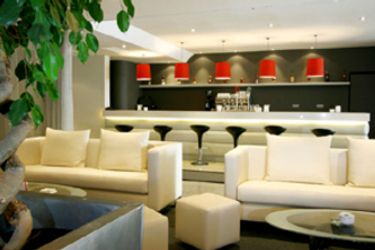 Hotel Suites Kris Aeropuerto:  MADRID