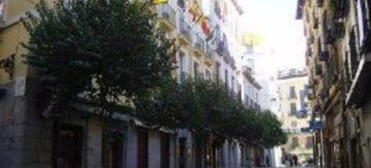 Hotel Hostal Inter Plaza Mayor:  MADRID