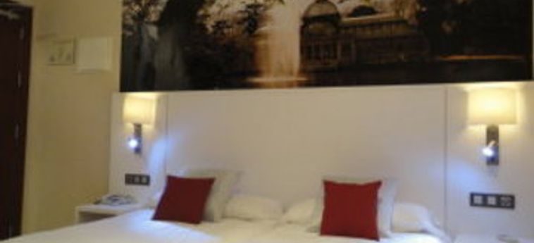 Hotel Hostal Olmedo:  MADRID
