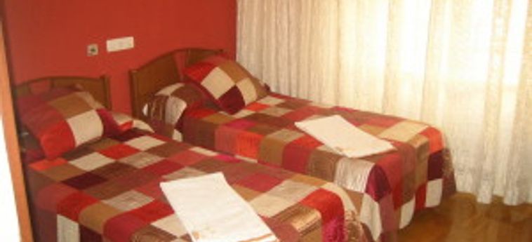Hotel Hostal Rias Bajas:  MADRID