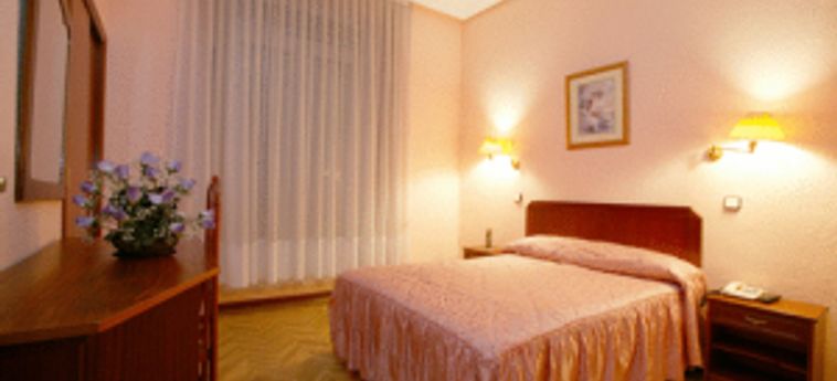 Hotel Hostal Sardinero:  MADRID