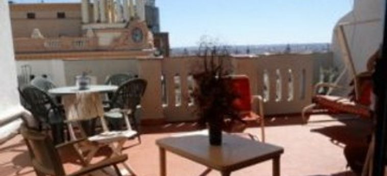 Hotel Hostal Helena:  MADRID