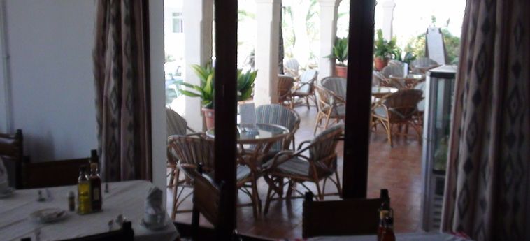 Hotel Hostal Oasis D´or:  MAIORCA - ISOLE BALEARI