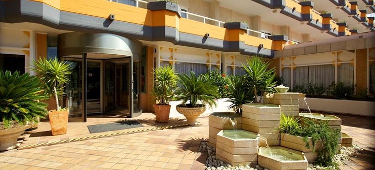 Hotel Apartamentos Seramar Sunna Park:  MAJORCA - BALEARIC ISLANDS