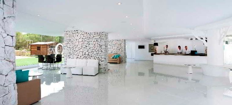 Hotel Fergus Style Cala Blanca Suites:  MAJORCA - BALEARIC ISLANDS