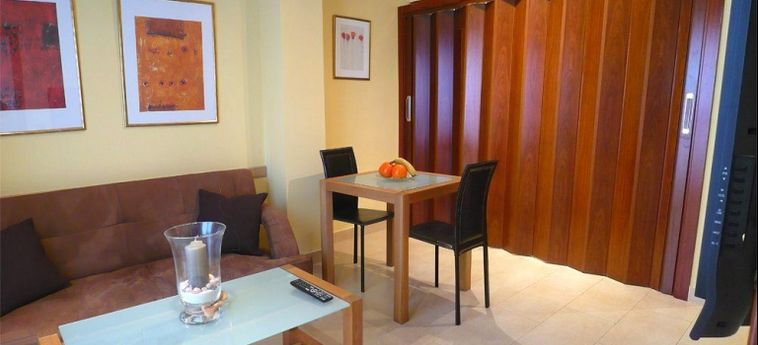 Hotel Apartamentos Suites Oficentro:  MALAGA - COSTA DEL SOL